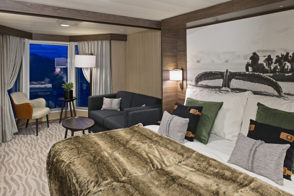Hurtigruten MS Richard With Junior Expedition Suite 1.jpg
